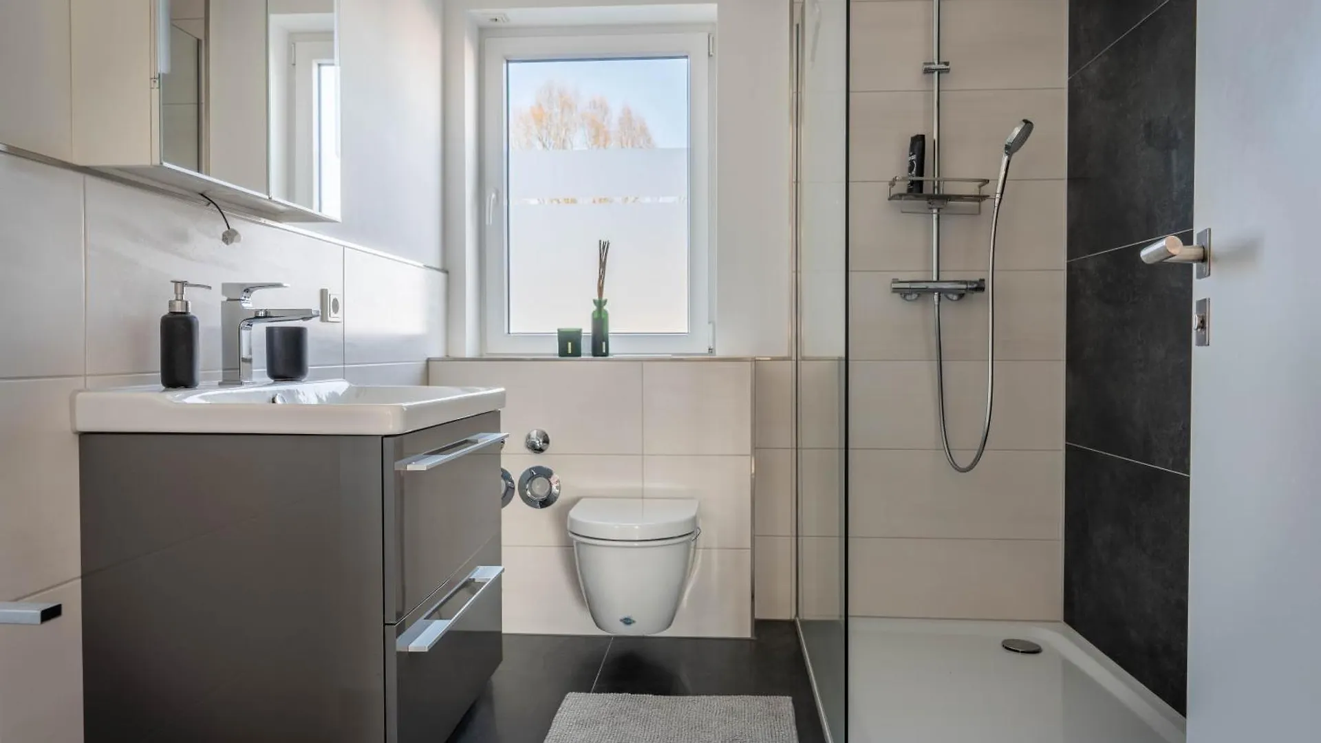 Renoviertes Apartment In Troisdorf Germany