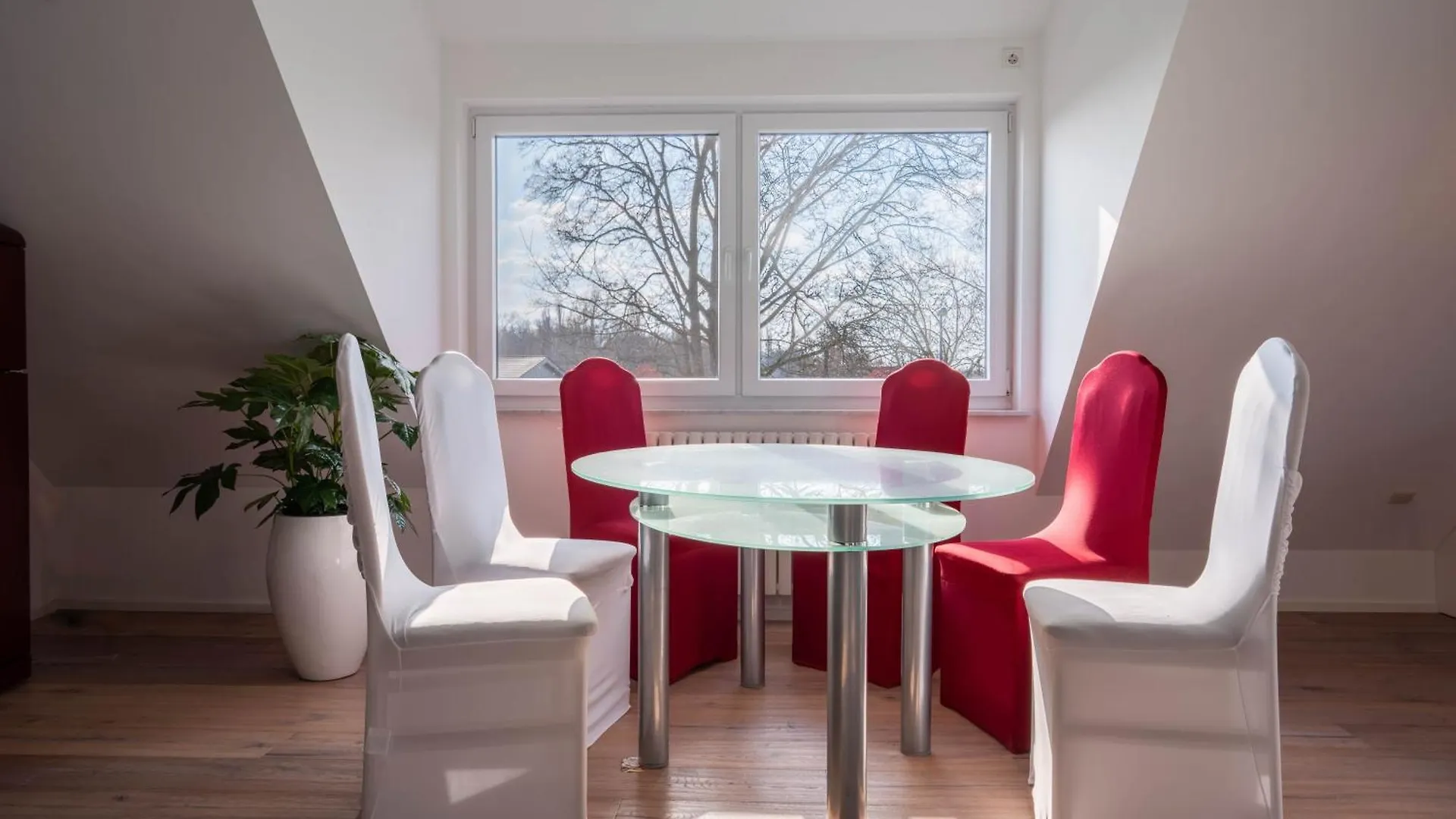 Renoviertes Apartment In Troisdorf Germany