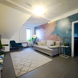  Apartment Modernes, Zentrales In Troisdorf, Region Koeln Bonn, 3 Etage, Maximal Fuer 4 Personen, Parkplatz & Netflix Inklusive